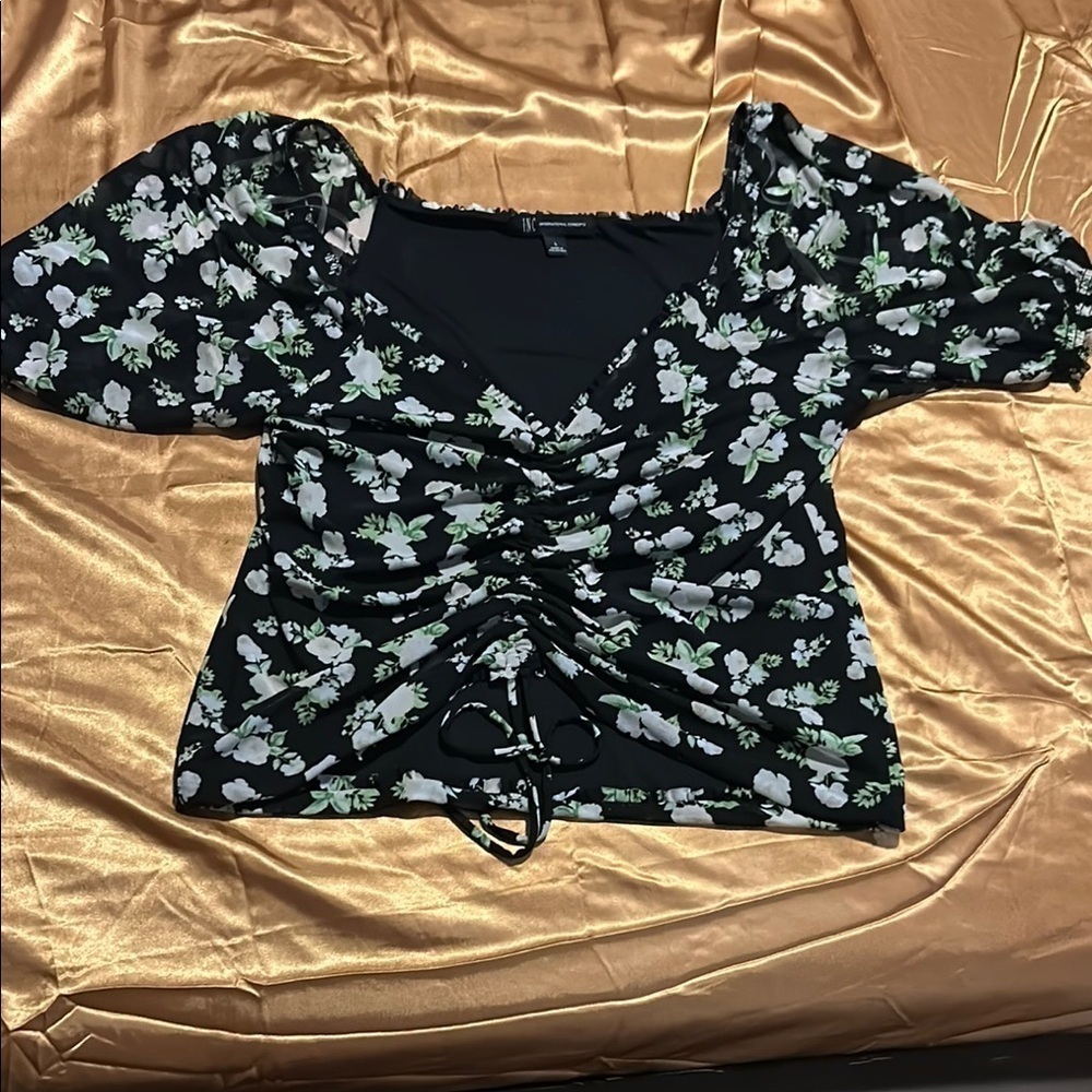INC International Concepts Black and White Puff Sleeve Blouse